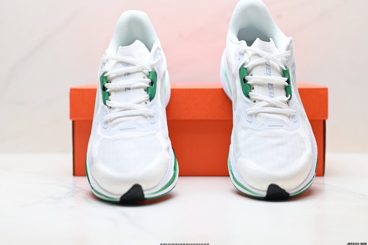 Nike Air Zoom Pegasus Plus | Marathon Running Shoe – Flyknit & ZoomX