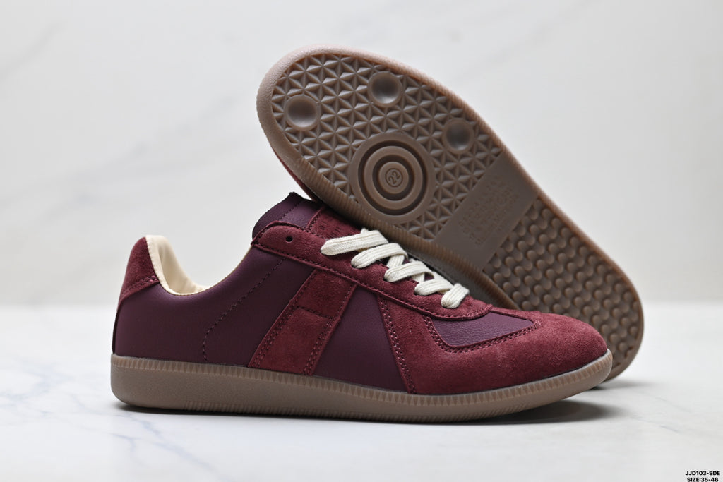 Maison Margiela Replica Wedge Low-Top Sneaker in Calfskin — S57WS0236P1895T5081