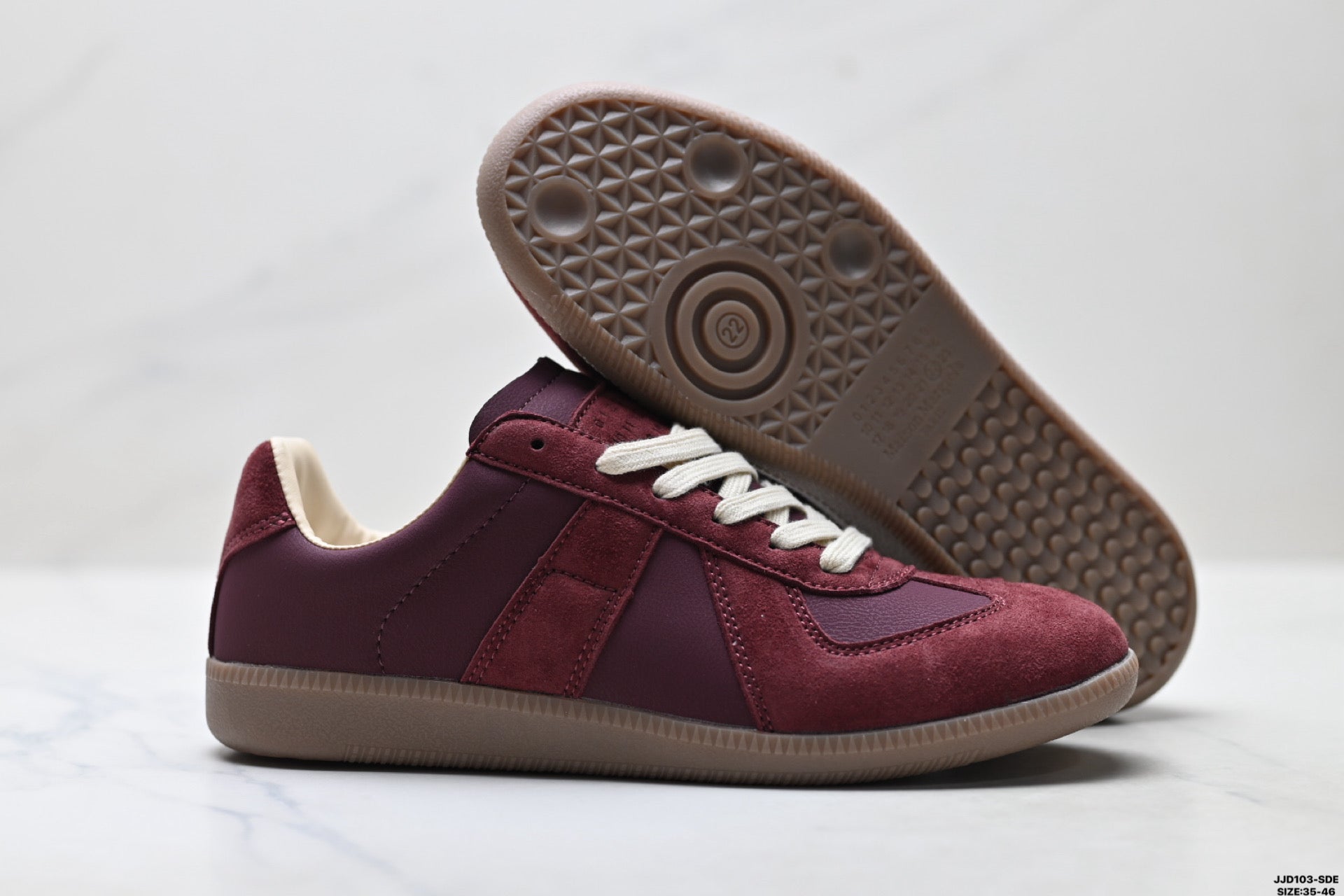 Maison Margiela Replica Wedge Low-Top Sneaker in Calfskin — S57WS0236P1895T5081
