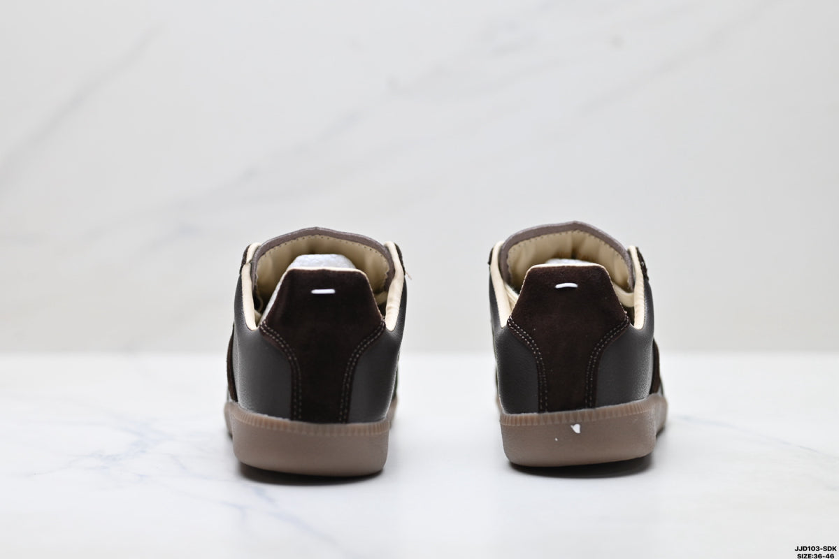 Maison Margiela Replica Wedge Low-Top Sneaker in Calfskin — S57WS0236P1895T2153