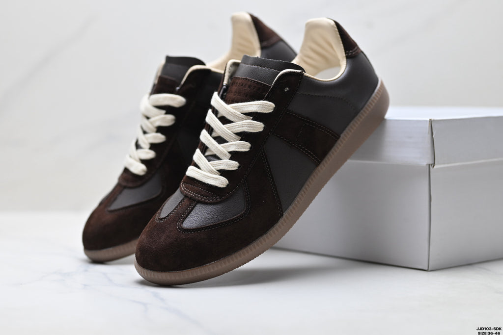 Maison Margiela Replica Wedge Low-Top Sneaker in Calfskin — S57WS0236P1895T2153