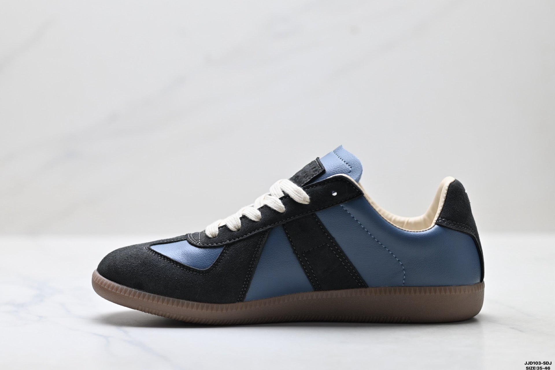 Maison Margiela Replica Wedge Low-Top Sneaker in Calfskin — DX003DGR41
