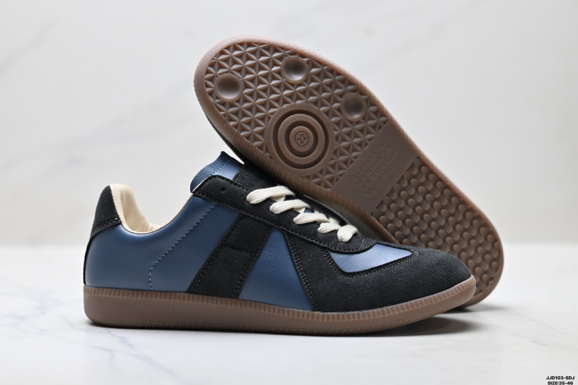 Maison Margiela Replica Wedge Low-Top Sneaker in Calfskin — DX003DGR41