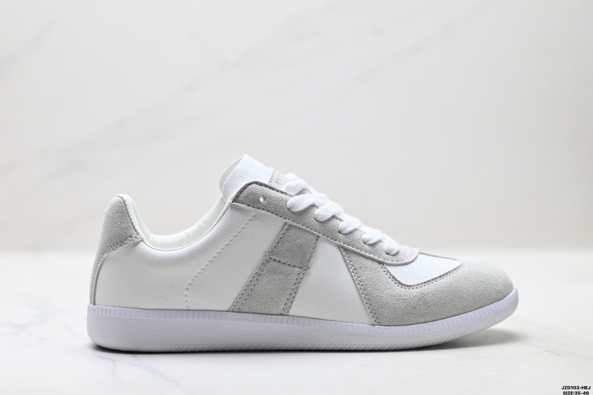 Maison Margiela Replica Wedge Low-Top Sneaker in Calfskin — S57WS0236P1897101