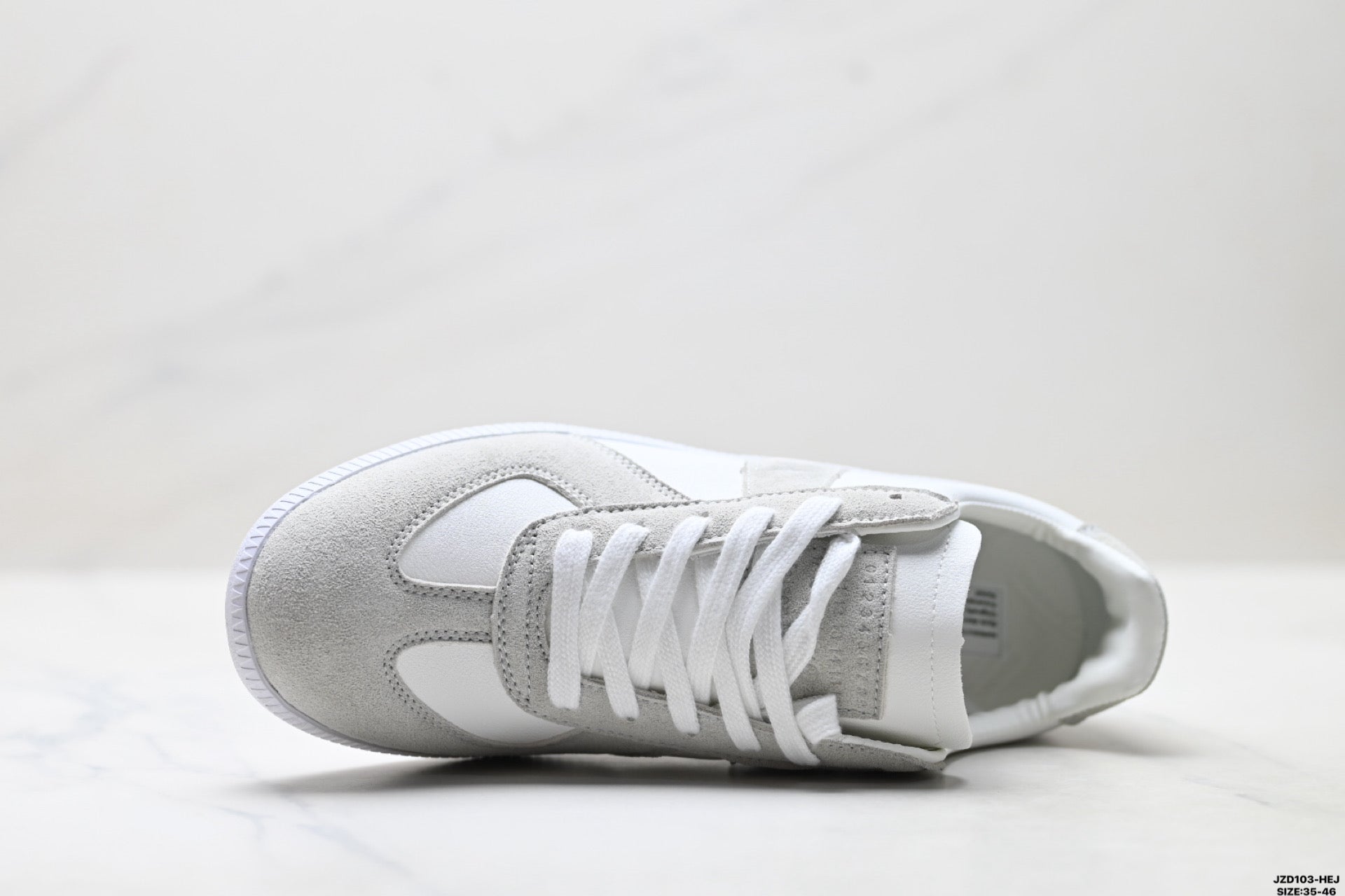 Maison Margiela Replica Wedge Low-Top Sneaker in Calfskin — S57WS0236P1897101