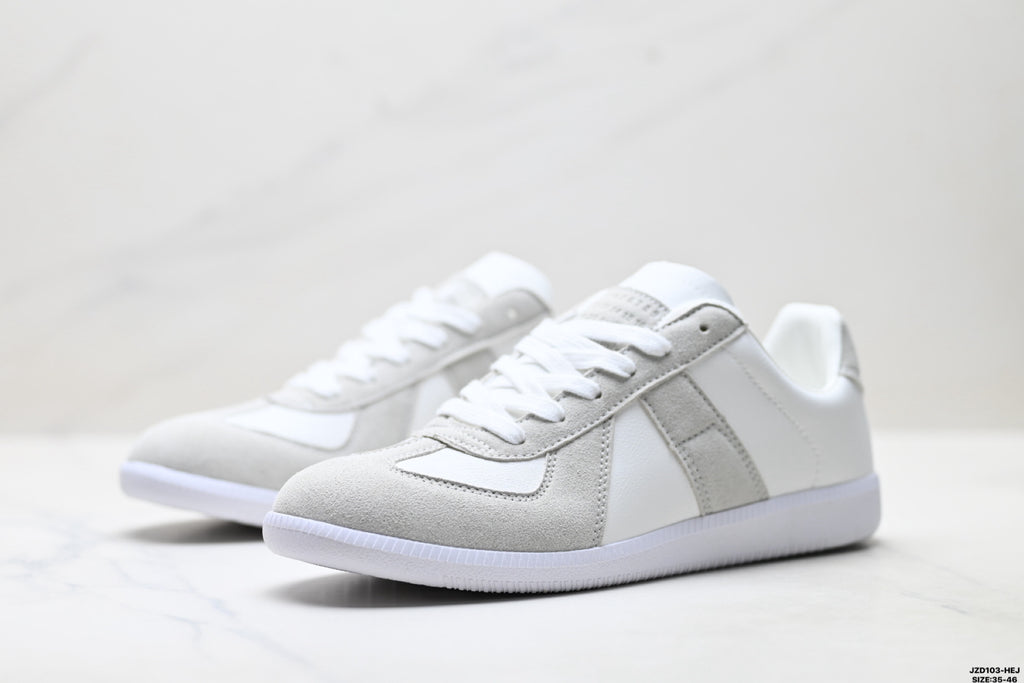 Maison Margiela Replica Wedge Low-Top Sneaker in Calfskin — S57WS0236P1897101
