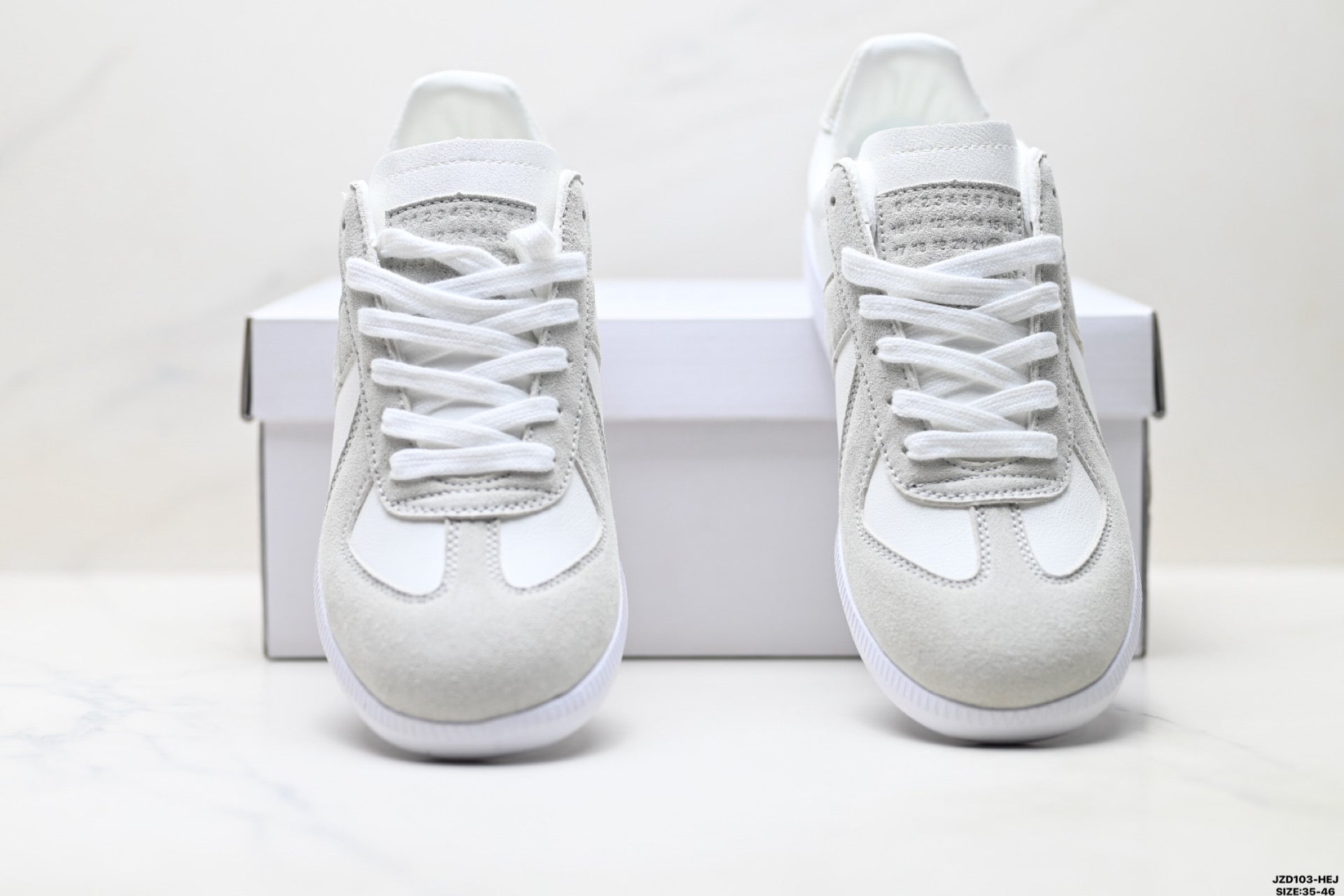 Maison Margiela Replica Wedge Low-Top Sneaker in Calfskin — S57WS0236P1897101