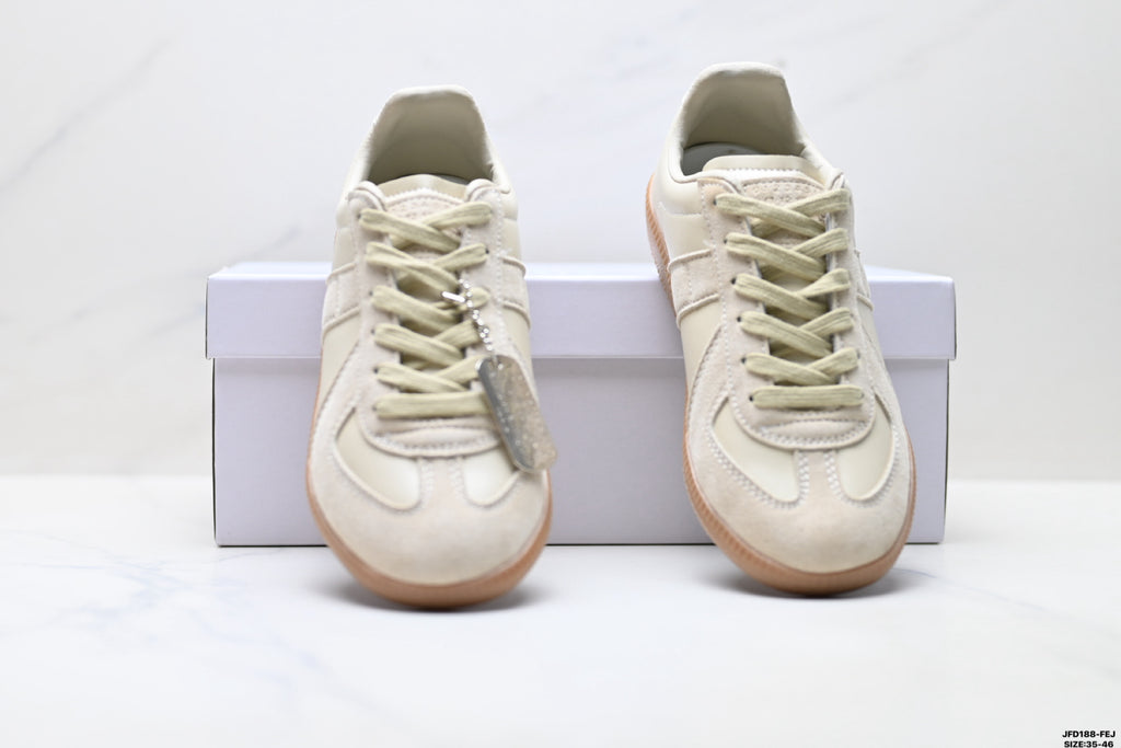Maison Margiela Replica Wedge Low-Top Sneaker in Calfskin — S57WS0236P1895H8672