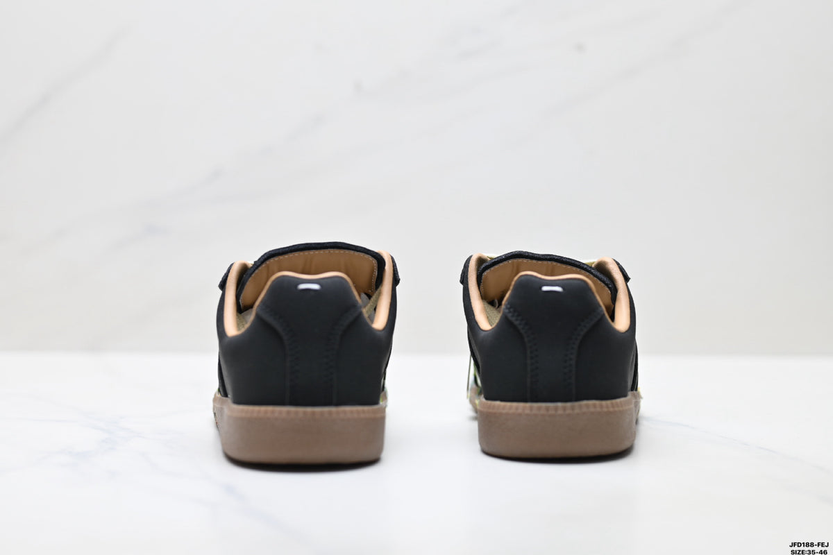 Maison Margiela Replica Wedge Low-Top Sneaker in Calfskin — S57WS0240P1892963