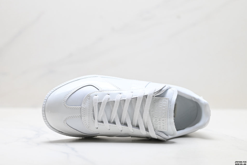 Maison Margiela Replica Wedge Low-Top Sneaker in Calfskin — S58WS0109P4487T1003
