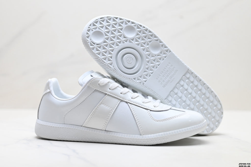 Maison Margiela Replica Wedge Low-Top Sneaker in Calfskin — S58WS0109P4487T1003