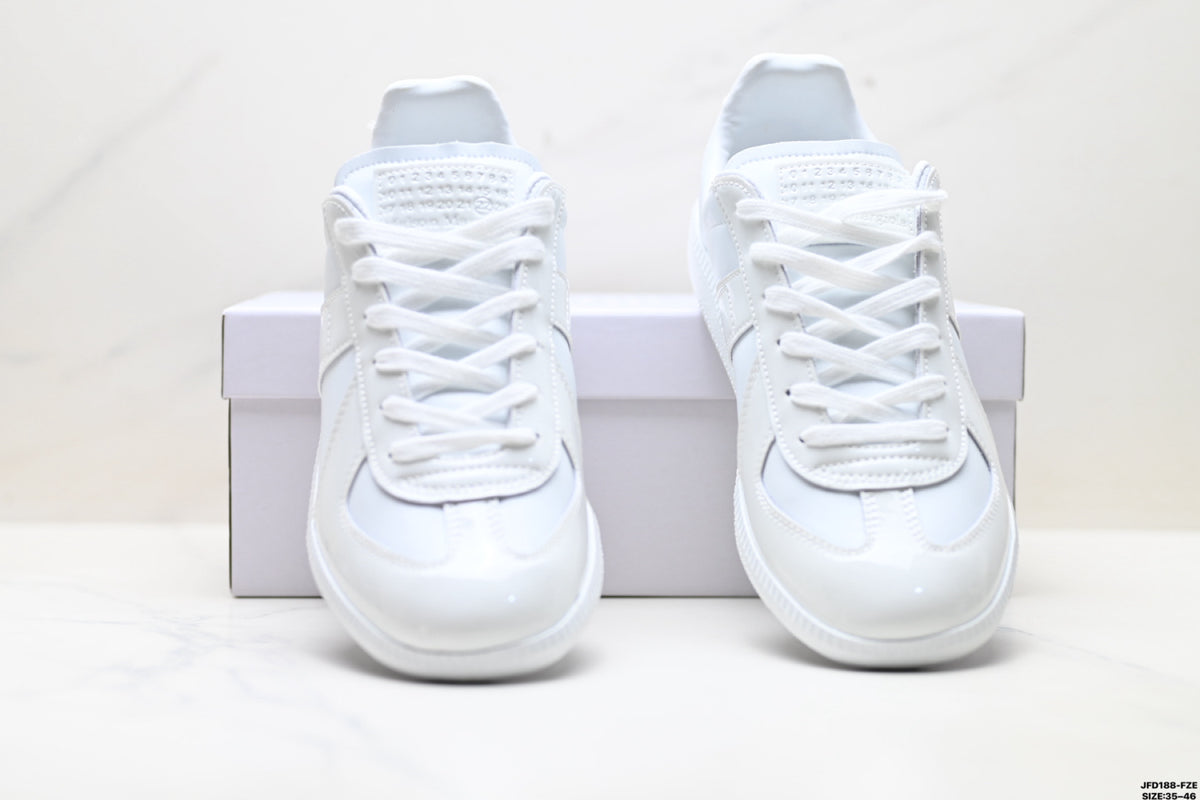 Maison Margiela Replica Wedge Low-Top Sneaker in Calfskin — S58WS0109P4487T1003