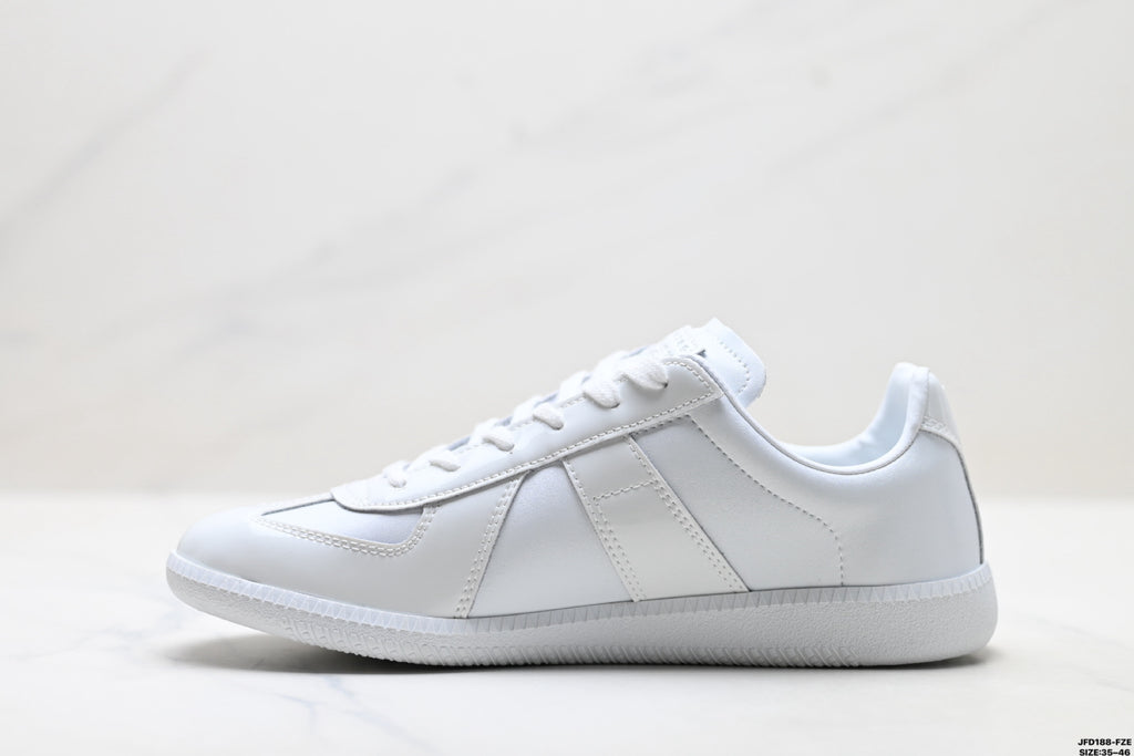 Maison Margiela Replica Wedge Low-Top Sneaker in Calfskin — S58WS0109P4487T1003