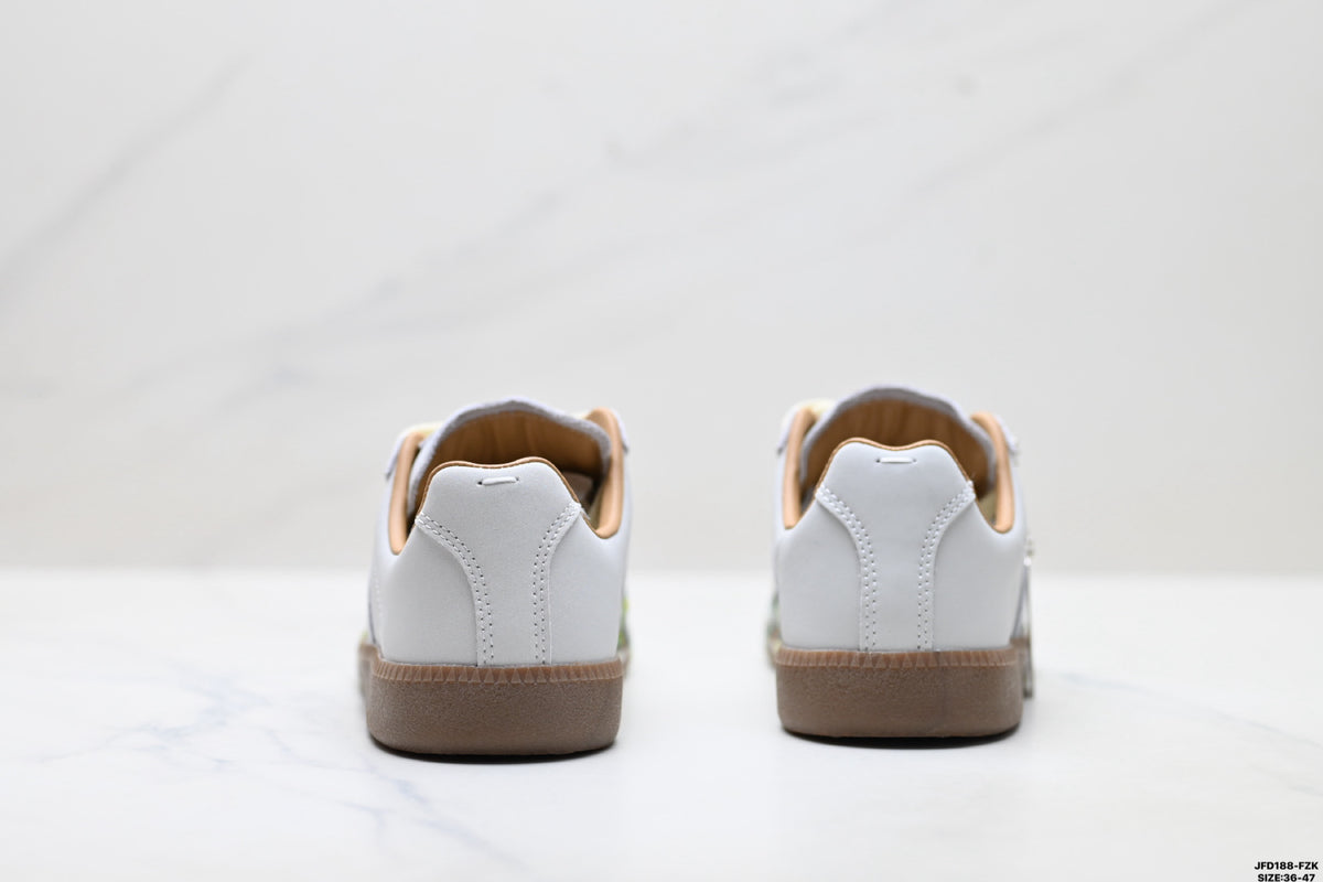 Maison Margiela Replica Wedge Low-Top Sneaker in Calfskin — S58WS0101P1892H8614
