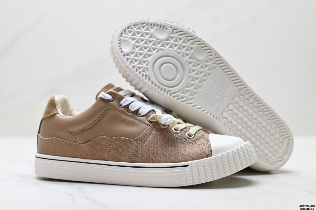 Maison Margiela Evolution Low-Top Sneaker in Leather & Canvas — S57WS0391P5063T2172