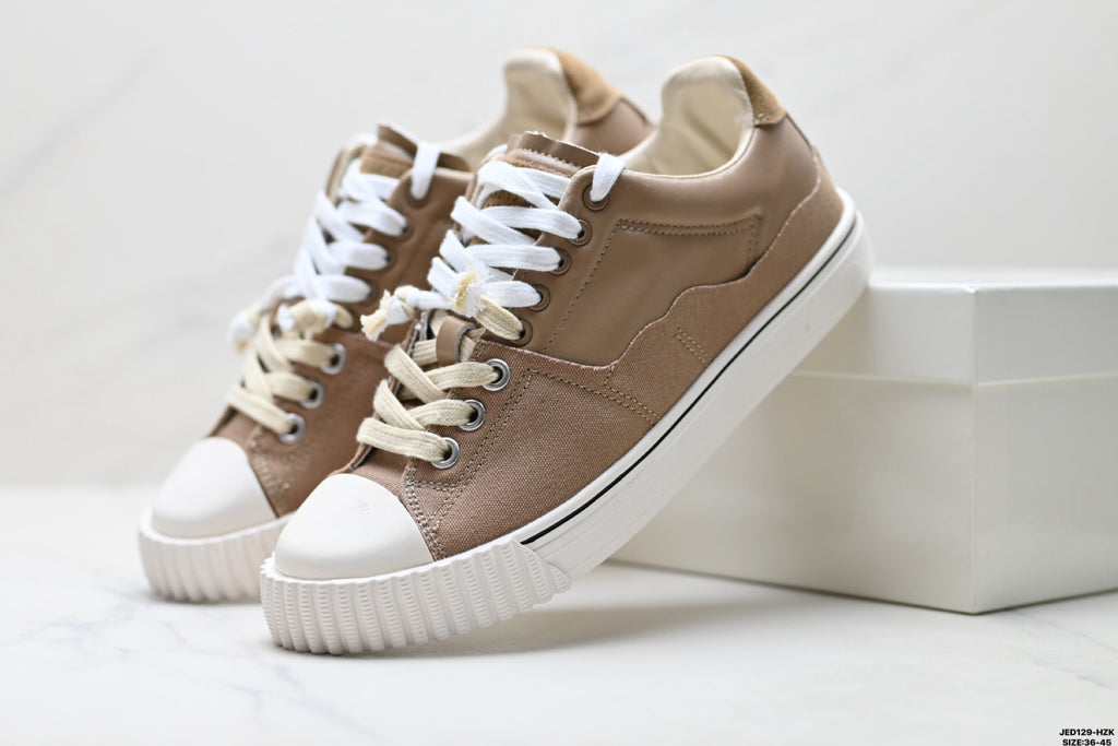 Maison Margiela Evolution Low-Top Sneaker in Leather & Canvas — S57WS0391P5063T2172