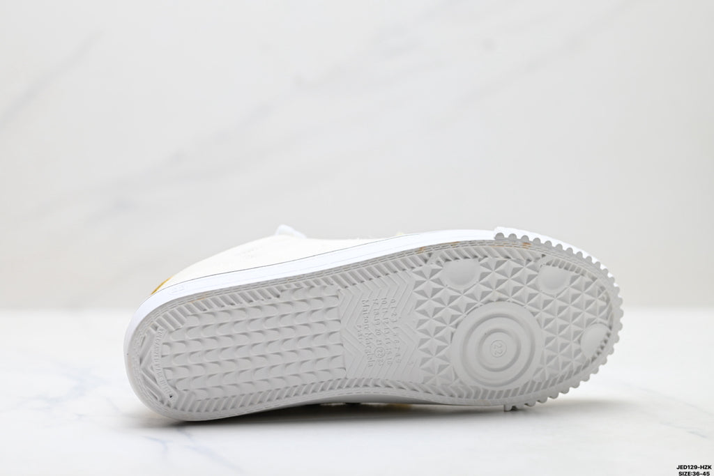 Maison Margiela Evolution Low-Top Sneaker in Leather & Canvas — S58WS0234P5063