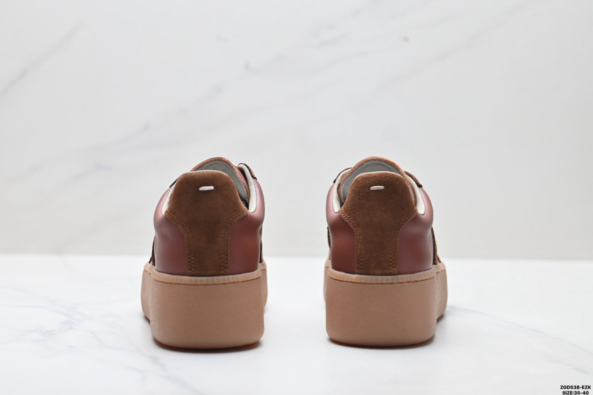 Maison Margiela Replica Wedge Round-Toe Low-Top Sneaker in Calfskin & Suede — S58WS0282P1895T2621