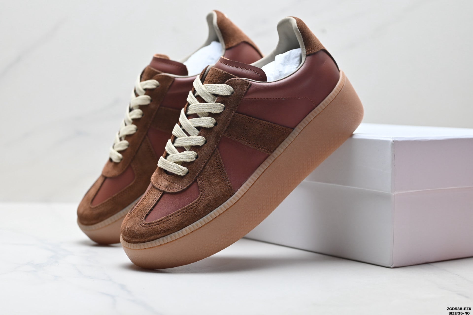 Maison Margiela Replica Wedge Round-Toe Low-Top Sneaker in Calfskin & Suede — S58WS0282P1895T2621