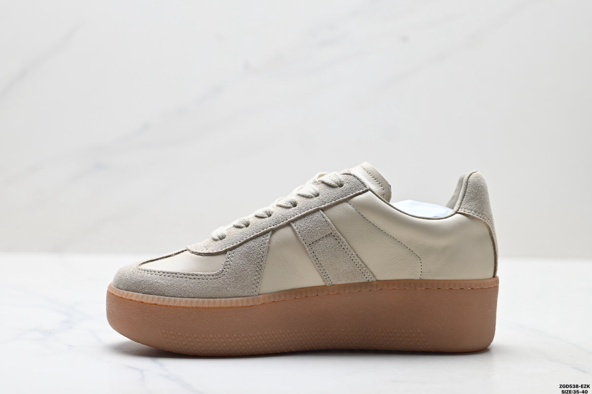 Maison Margiela Replica Wedge Round-Toe Low-Top Sneaker in Calfskin & Suede — S58WS0282P1895HA169