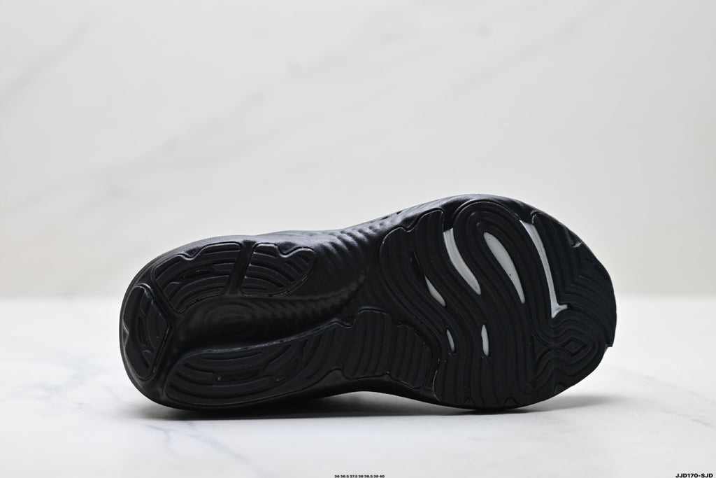 Brooks Glycerin StealthFit 22 Low-Top Marathon Running Shoe — 120437-068