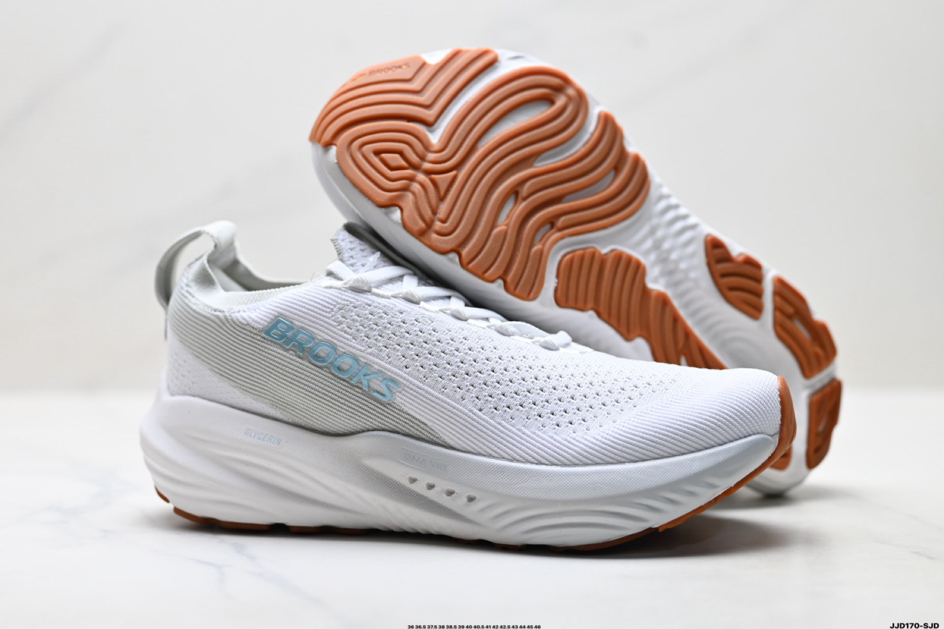 Brooks Glycerin StealthFit 22 Low-Top Marathon Running Shoe — 110448-106