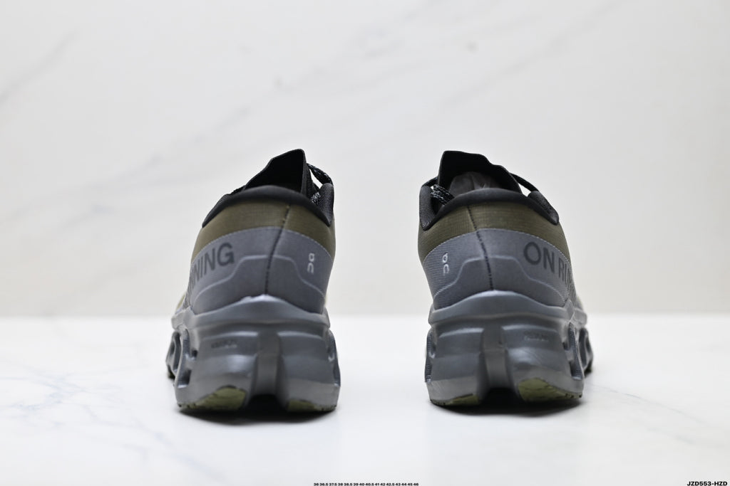 On Cloudmonster 3 Hyper – Men's Lightweight Low-Top Running Shoe