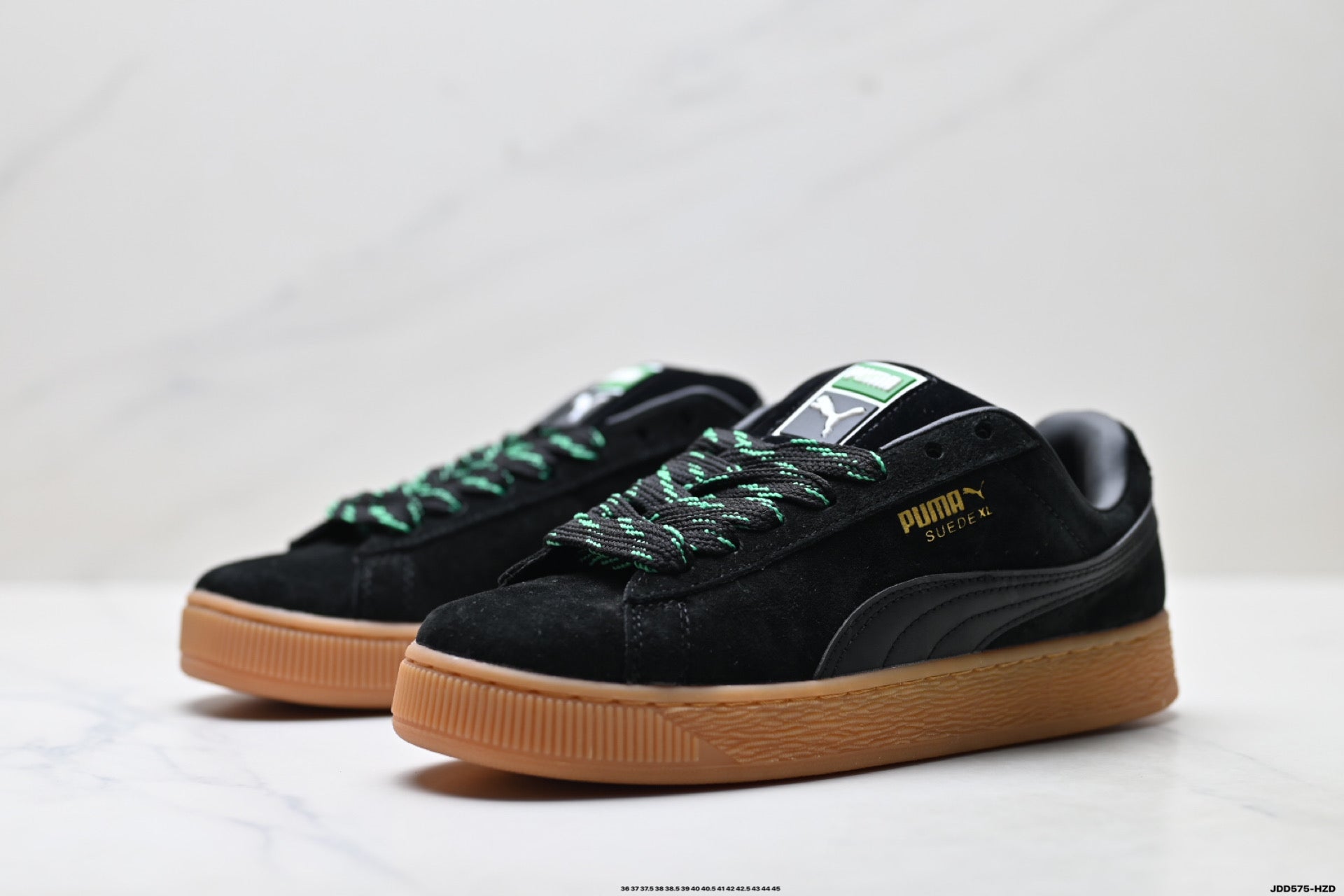 Puma Suede XL Sneakers – Non-Slip & Durable Retro Low-Top Skate Shoes 398578-01