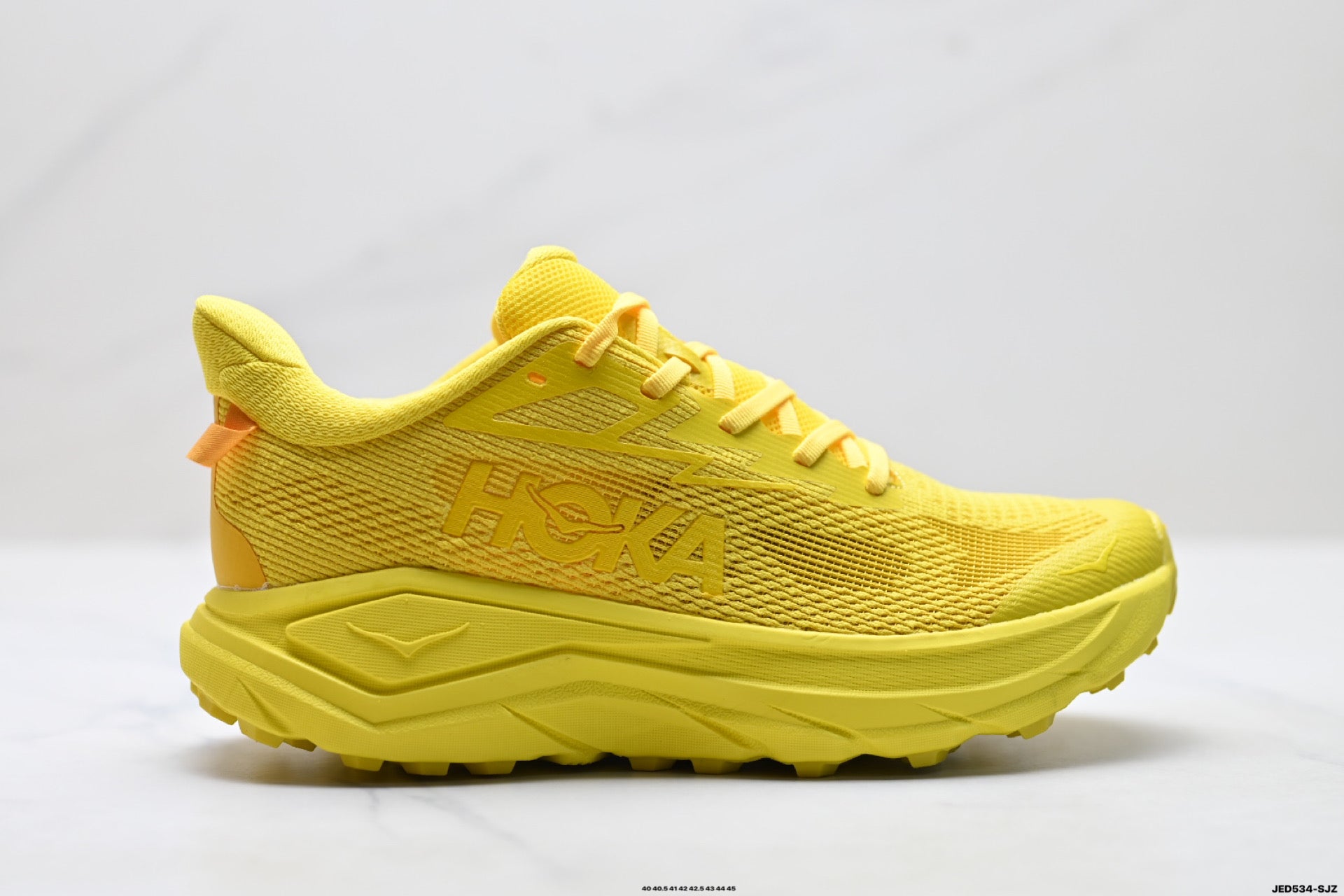 HOKA Challenger 8 Low-Top Running Shoe 1168716-ENL