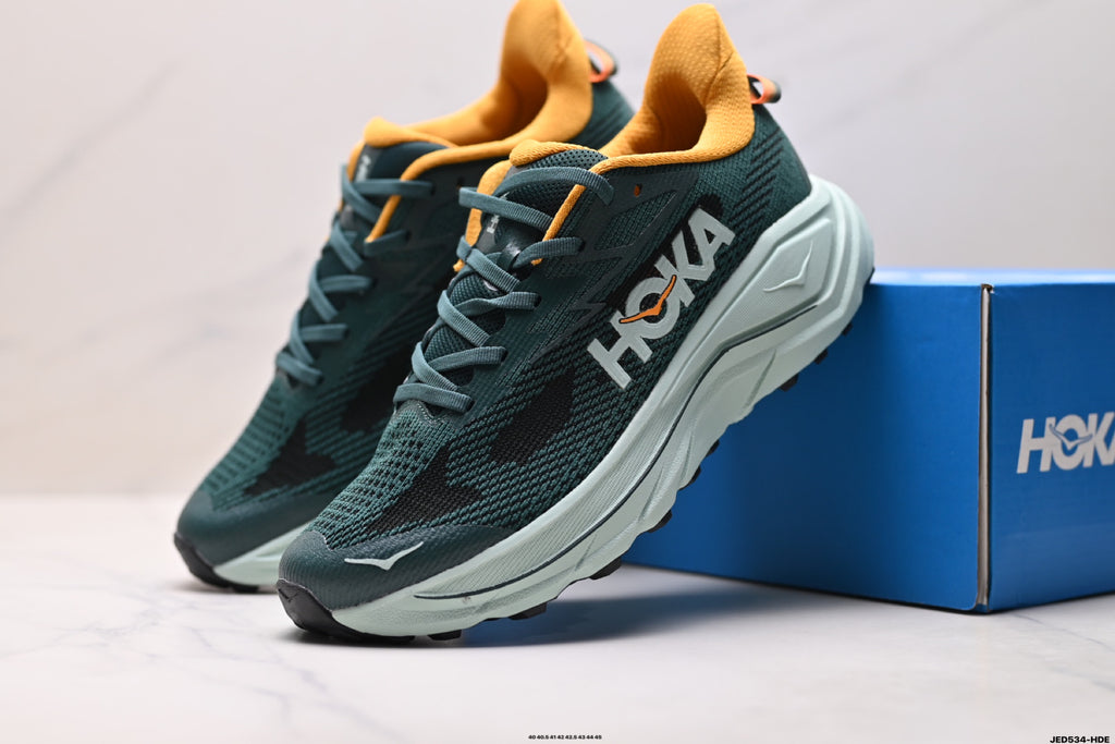 HOKA Challenger 8 Low-Top Running Shoe – BFSG 1168716-BFSG