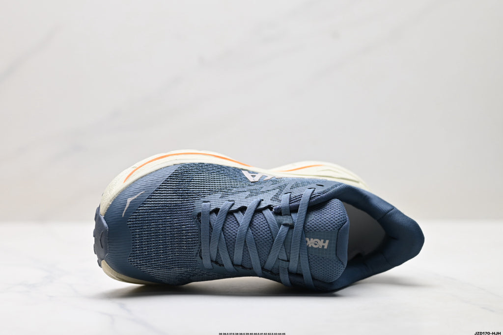 HOKA Challenger 8 Low-Top Running Shoe –1168716-FYP