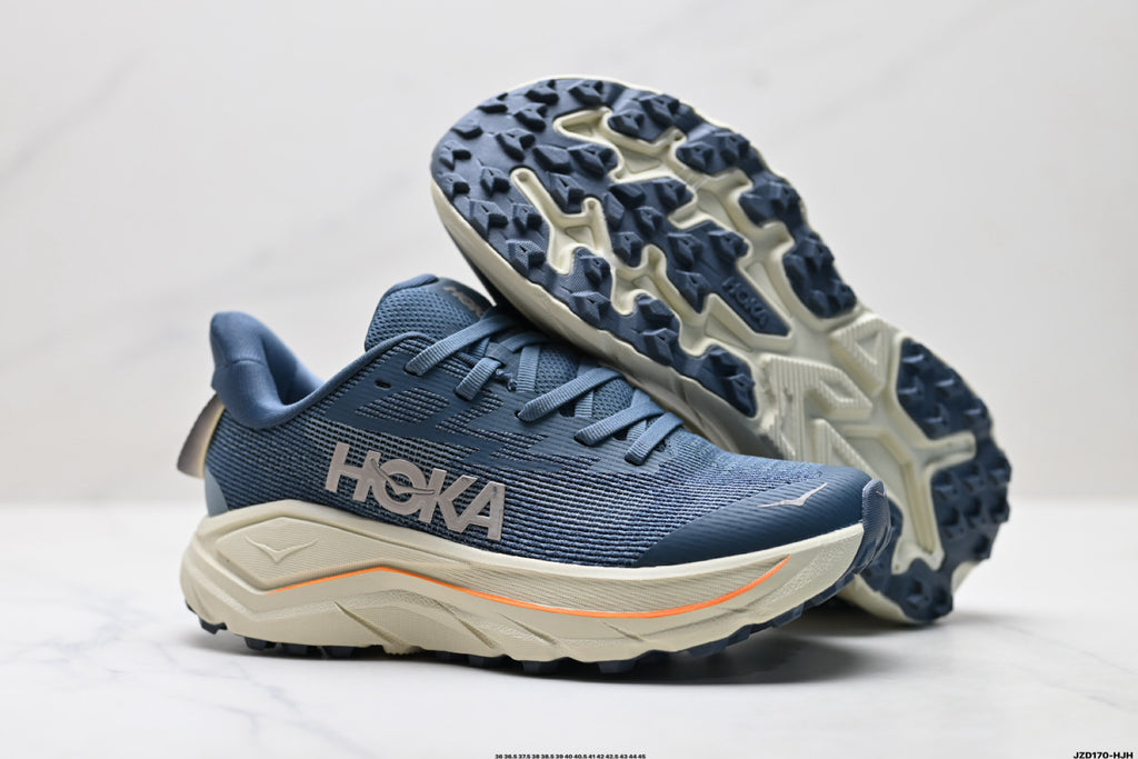 HOKA Challenger 8 Low-Top Running Shoe –1168716-FYP