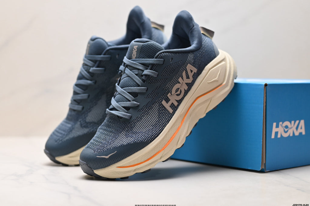HOKA Challenger 8 Low-Top Running Shoe –1168716-FYP
