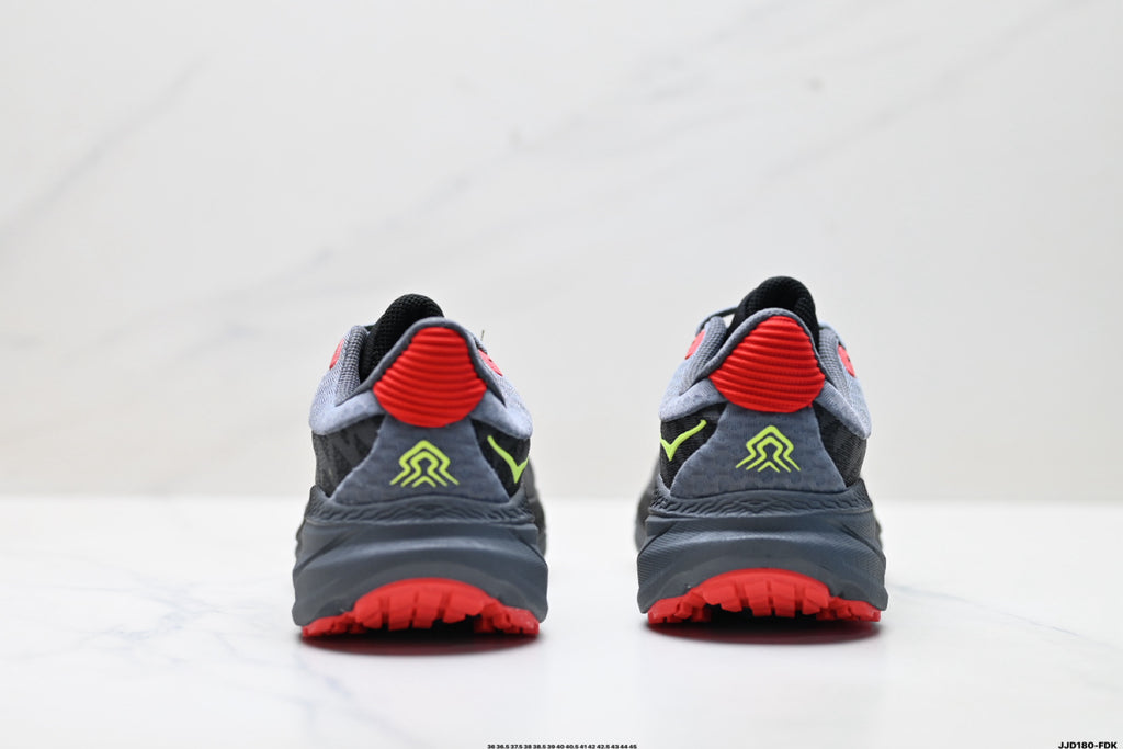 HOKA Challenger ATR 7 Low-Top Running Shoe 1134497– ONN