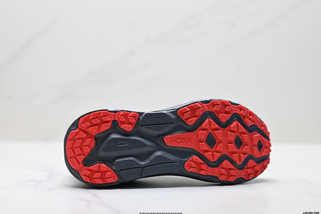 HOKA Challenger ATR 7 Low-Top Running Shoe 1134497– ONN