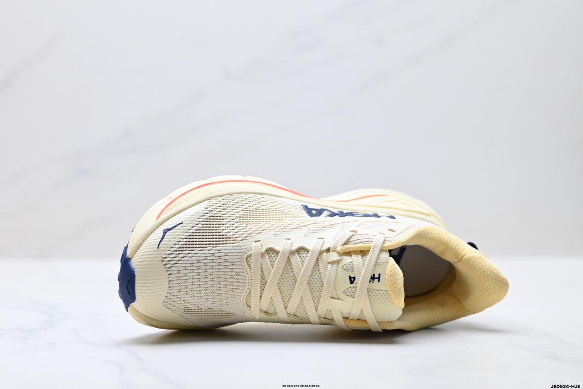 HOKA Challenger 8 Low-Top Running Shoe 1168717– VWM