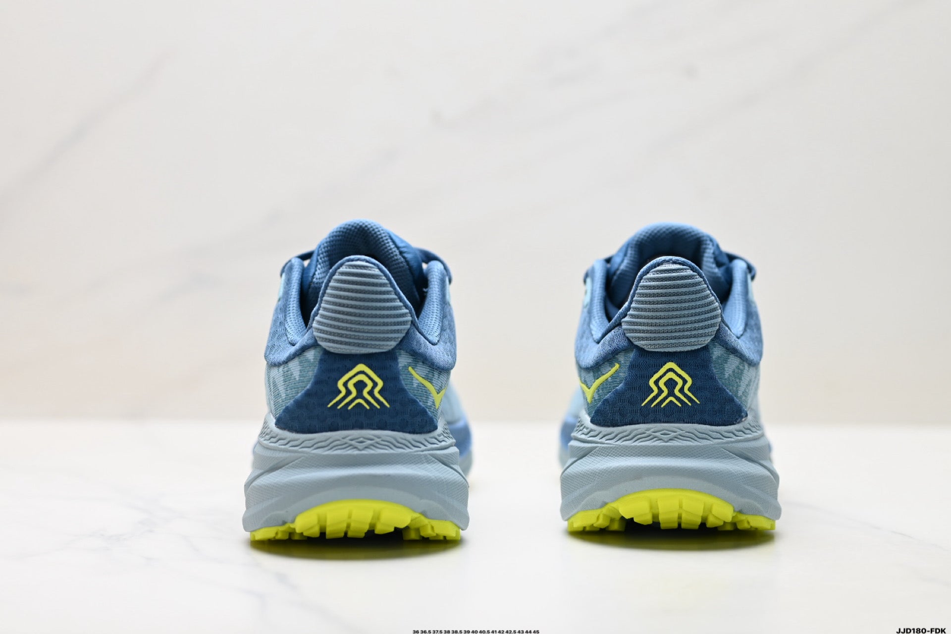 HOKA Challenger ATR 7 Low-Top Running Shoe 1134499– SBEP