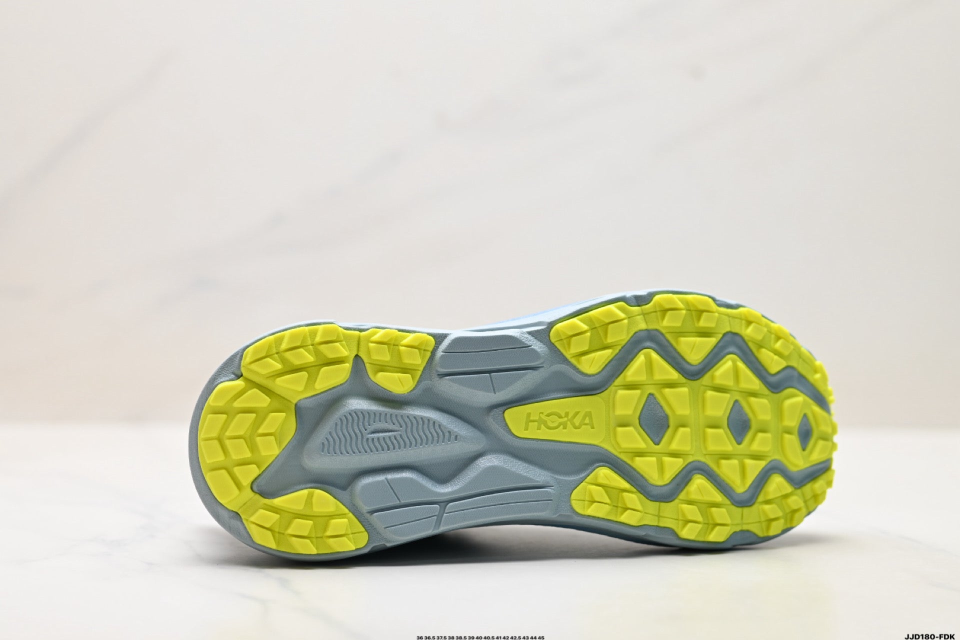 HOKA Challenger ATR 7 Low-Top Running Shoe 1134499– SBEP
