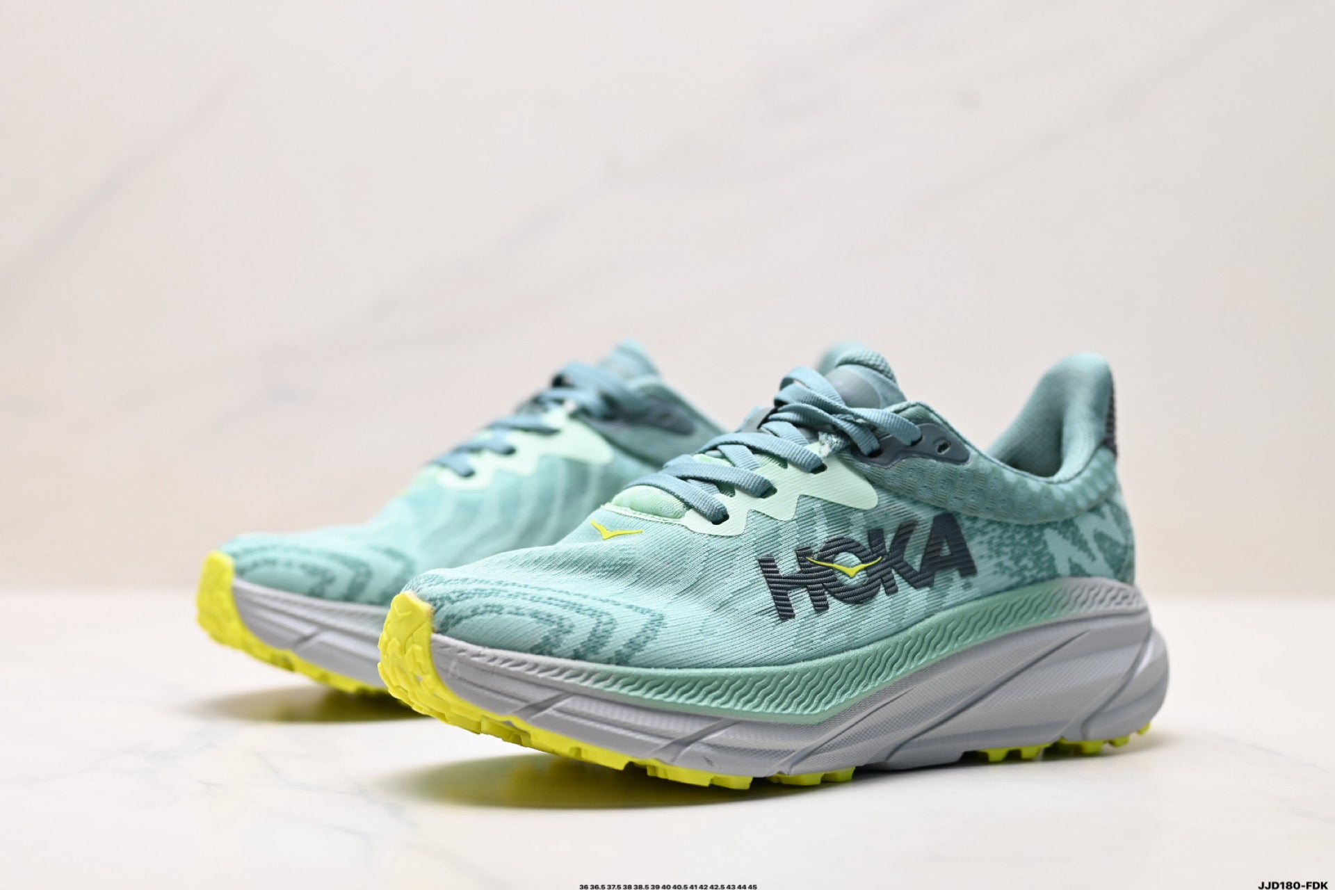 HOKA Challenger ATR 7 Low-Top Running Shoe 1134499– MGTR