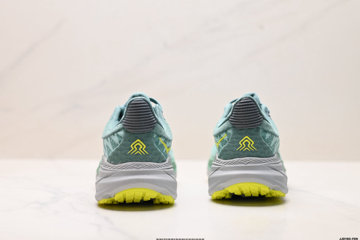 HOKA Challenger ATR 7 Low-Top Running Shoe 1134499– MGTR