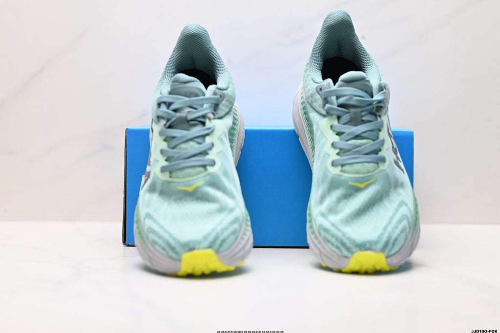 HOKA Challenger ATR 7 Low-Top Running Shoe 1134499– MGTR