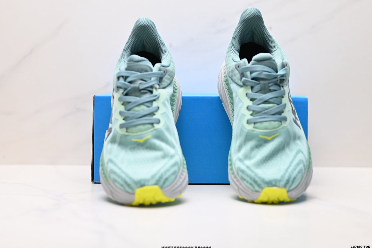 HOKA Challenger ATR 7 Low-Top Running Shoe 1134499– MGTR