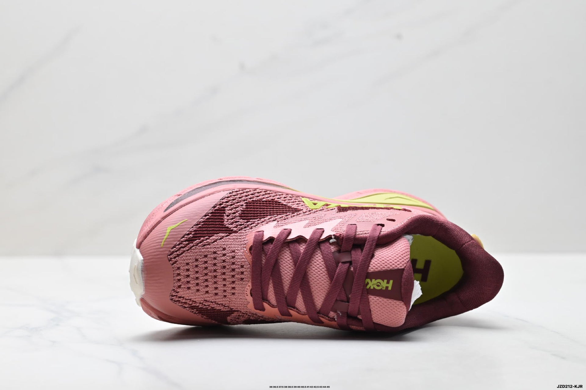 HOKA Challenger 8 Low-Top Running Shoe 1168716-MPLC