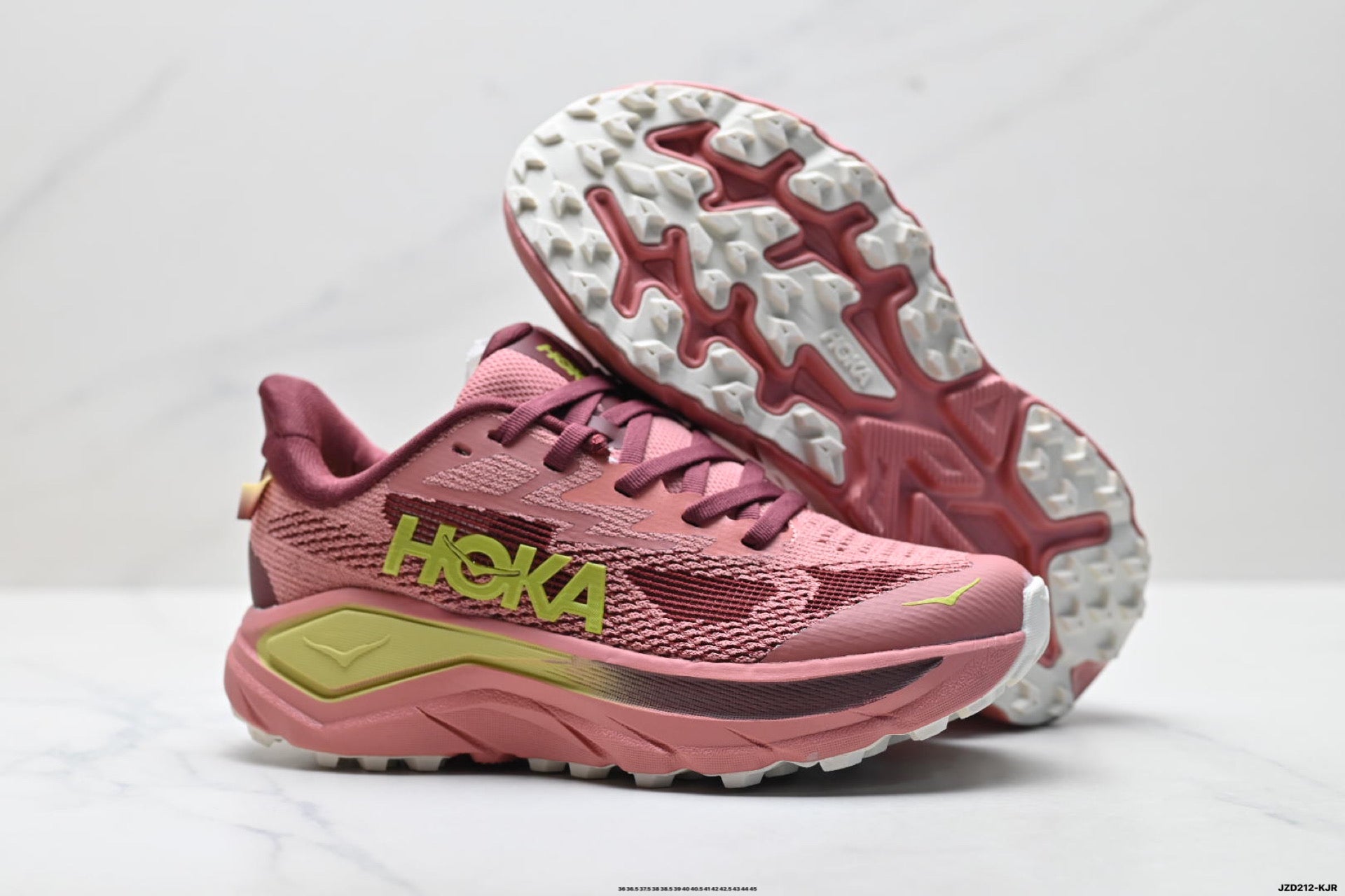 HOKA Challenger 8 Low-Top Running Shoe 1168716-MPLC