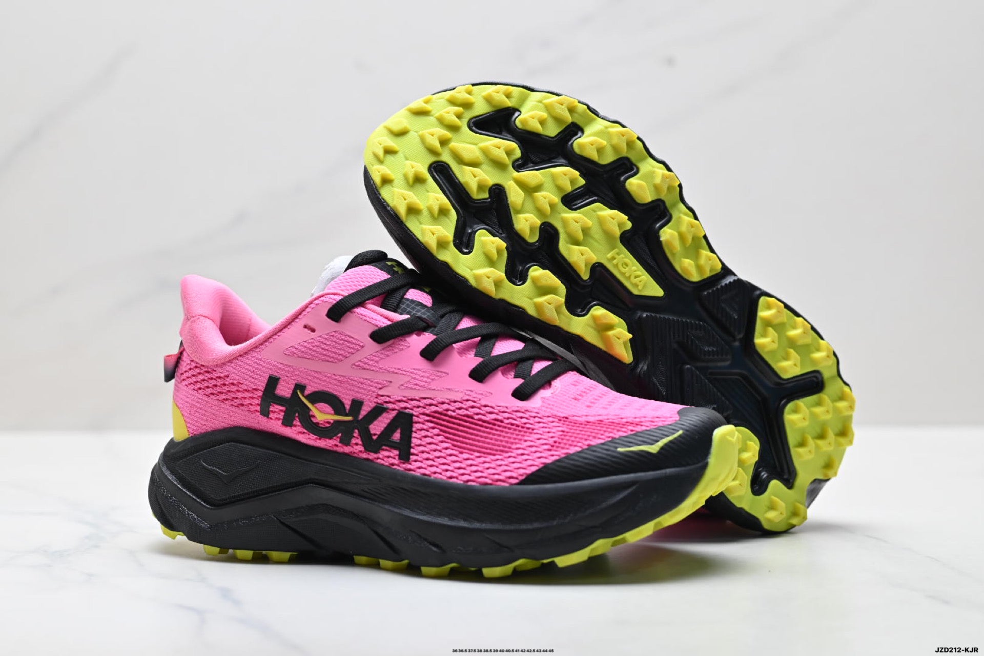 HOKA Challenger 8 Low-Top Running Shoe 1168717– NNR