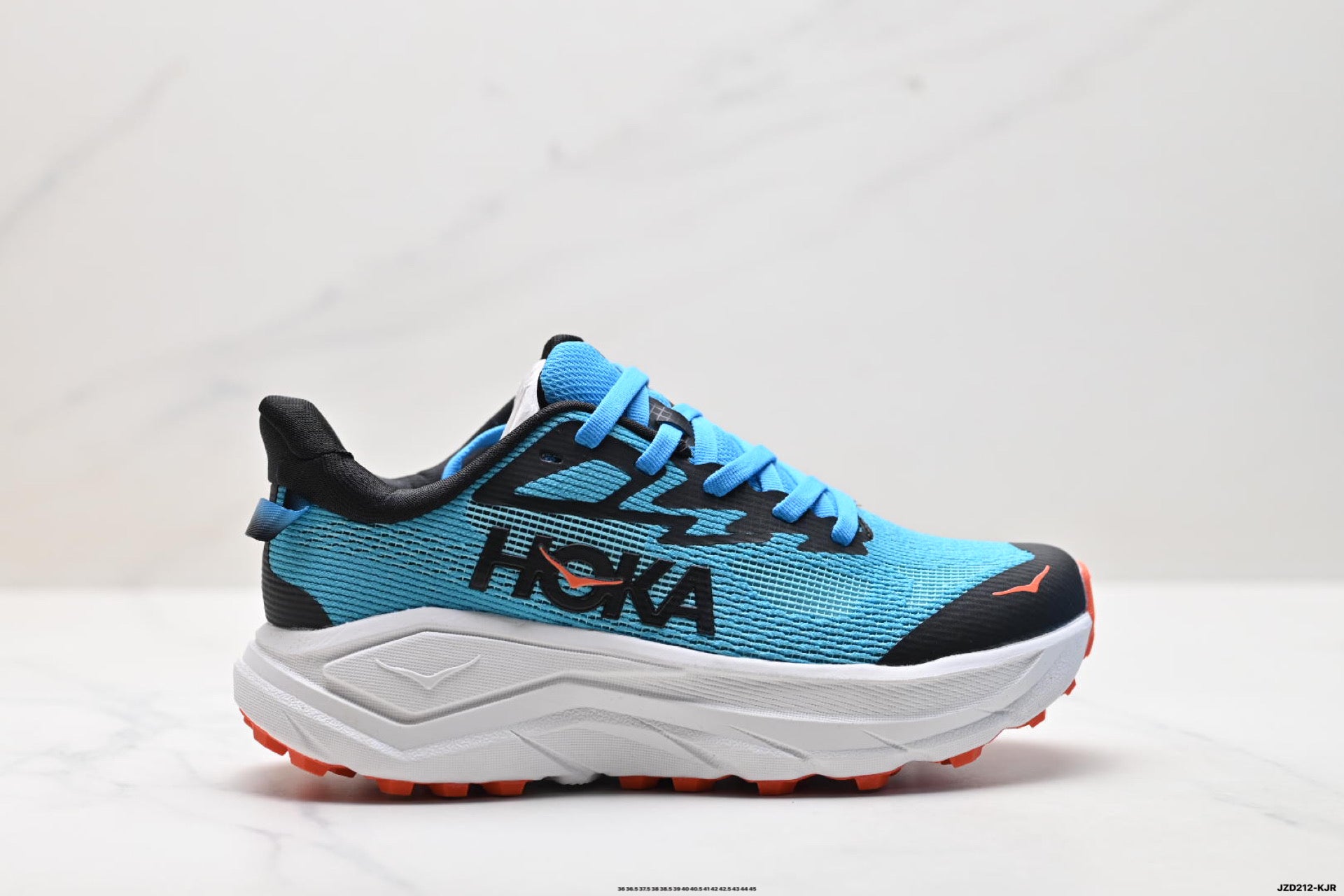 HOKA Challenger 8 Low-Top Running Shoe 1168716– SBLW