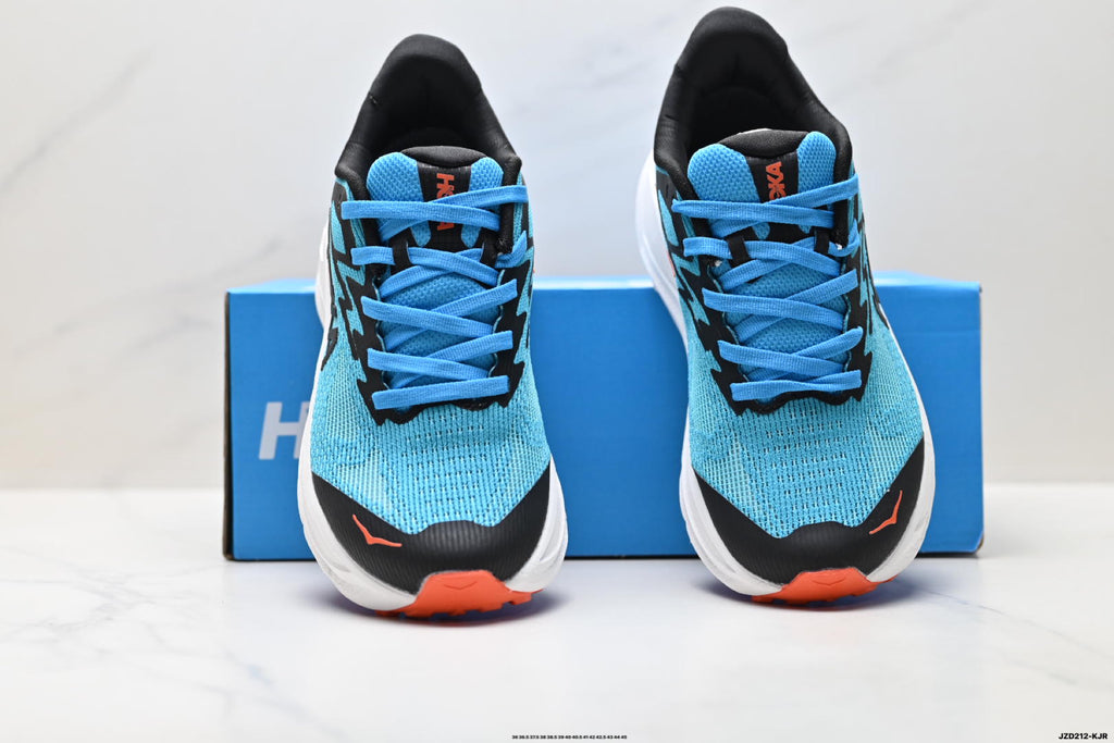HOKA Challenger 8 Low-Top Running Shoe 1168716– SBLW
