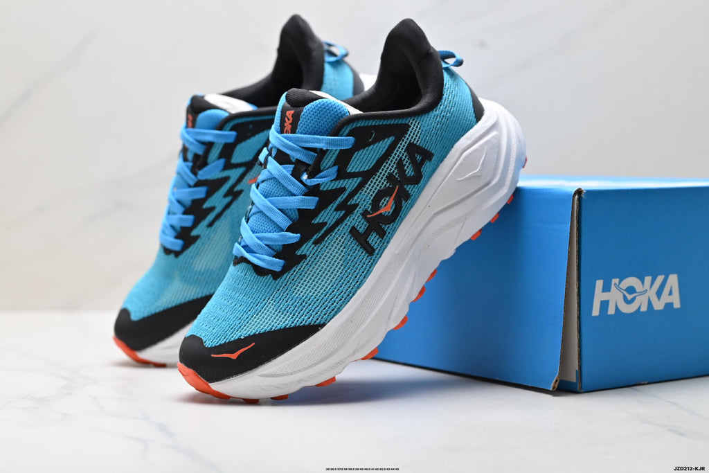 HOKA Challenger 8 Low-Top Running Shoe 1168716– SBLW
