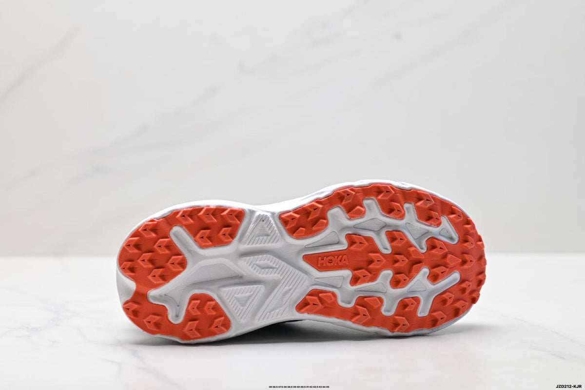 HOKA Challenger 8 Low-Top Running Shoe 1168716– SBLW