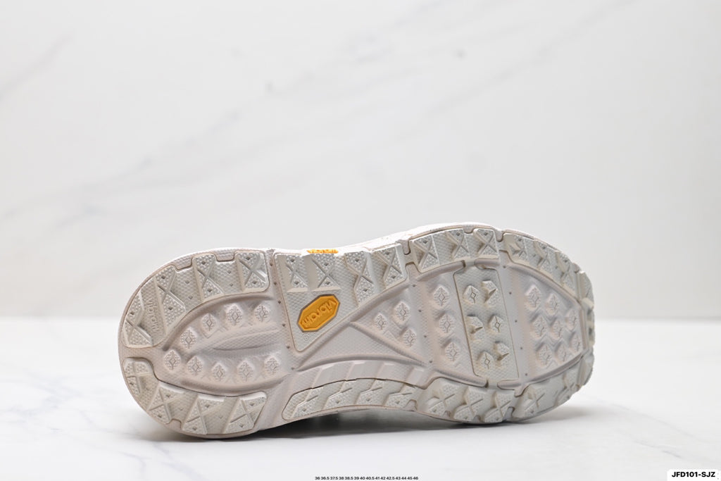 HOKA ONE ONE Tor Summit Low-Top Shoe 1147952–SGG